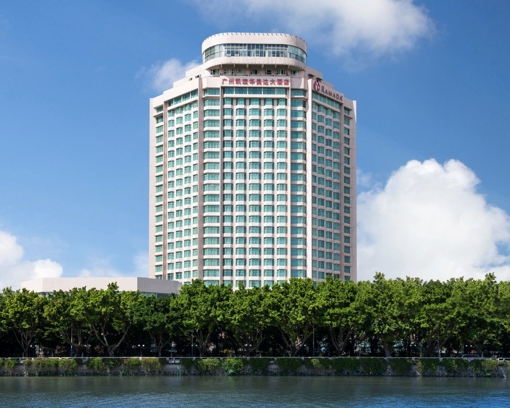 广州凯旋华美达大酒店成功安装监控网络设备及门禁考勤设备系统！